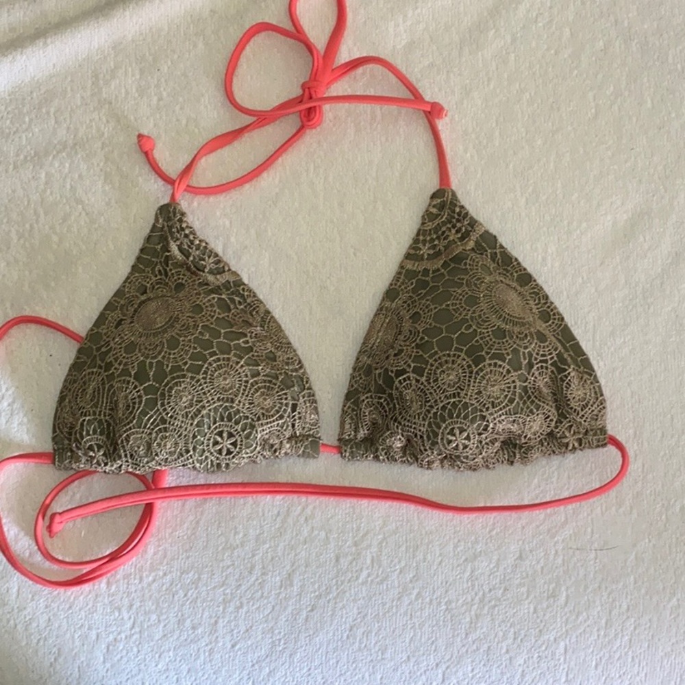 Bikini top